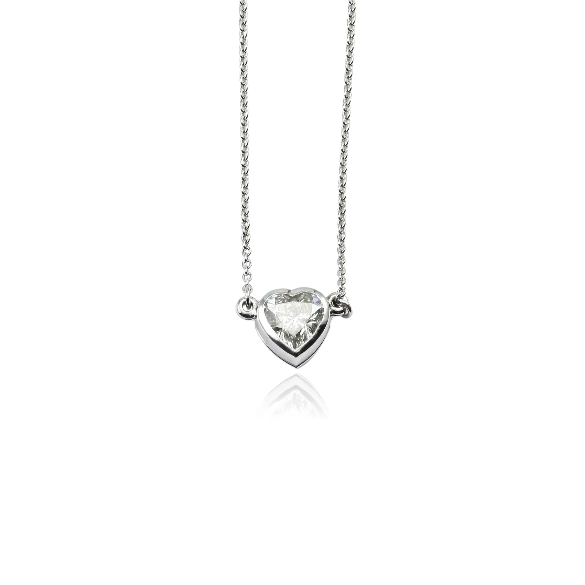 14K WHITE GOLD BEZEL-SET SINGLE HEART-SHAPE DIAMOND PENDANT NECKLACE