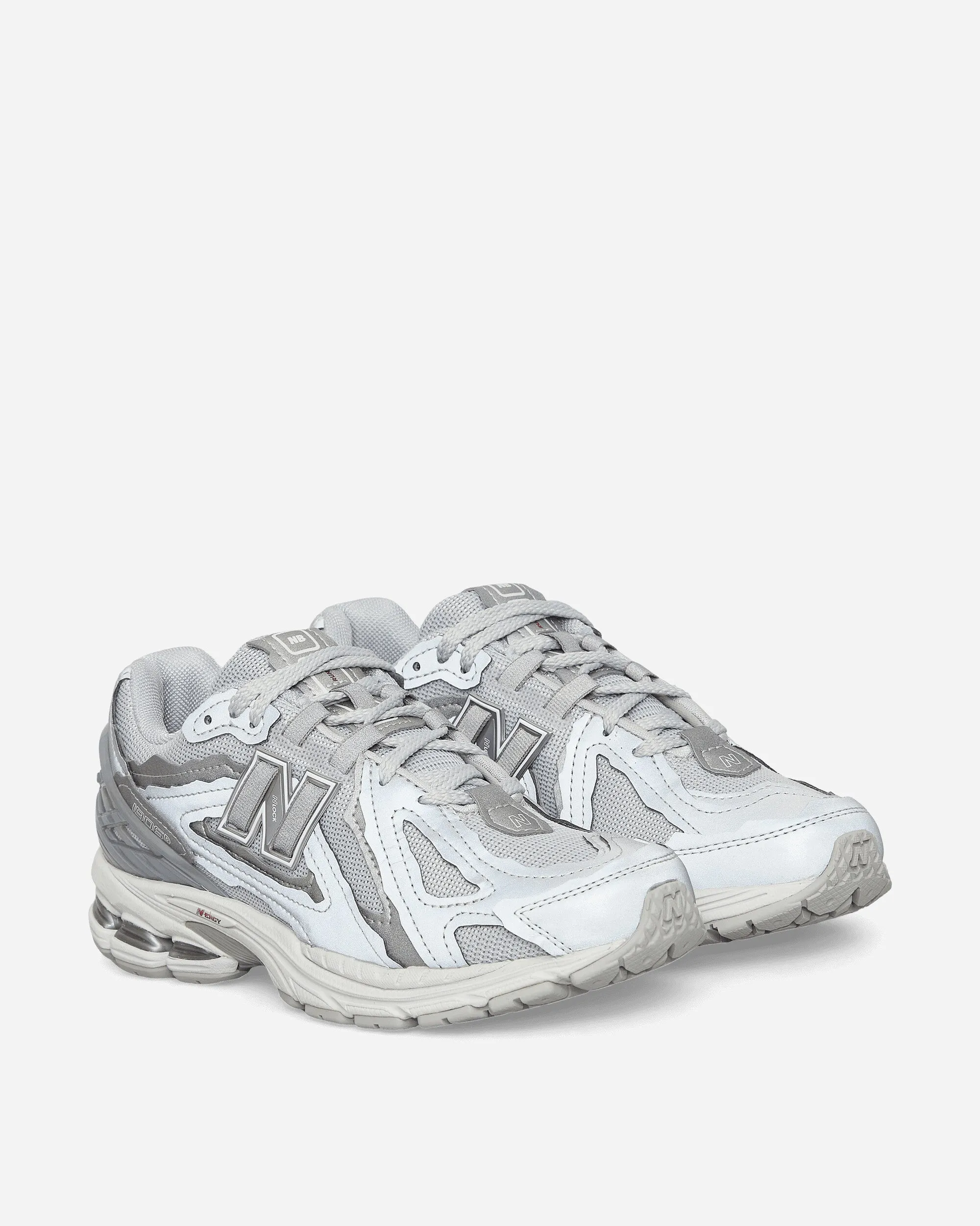 1906D Sneakers Silver Metallic