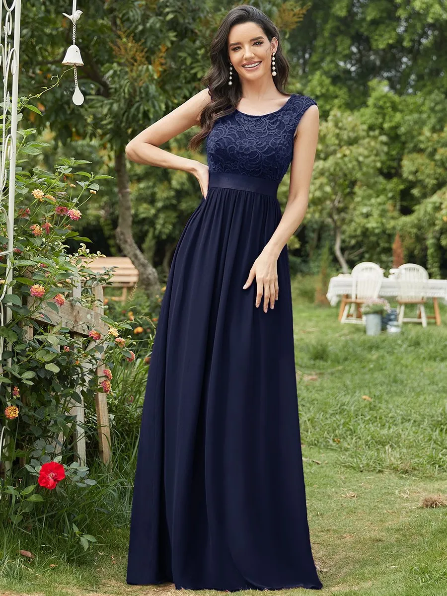 Custom Size Wholesale Fahion Bridesmaid Dresses with Lace