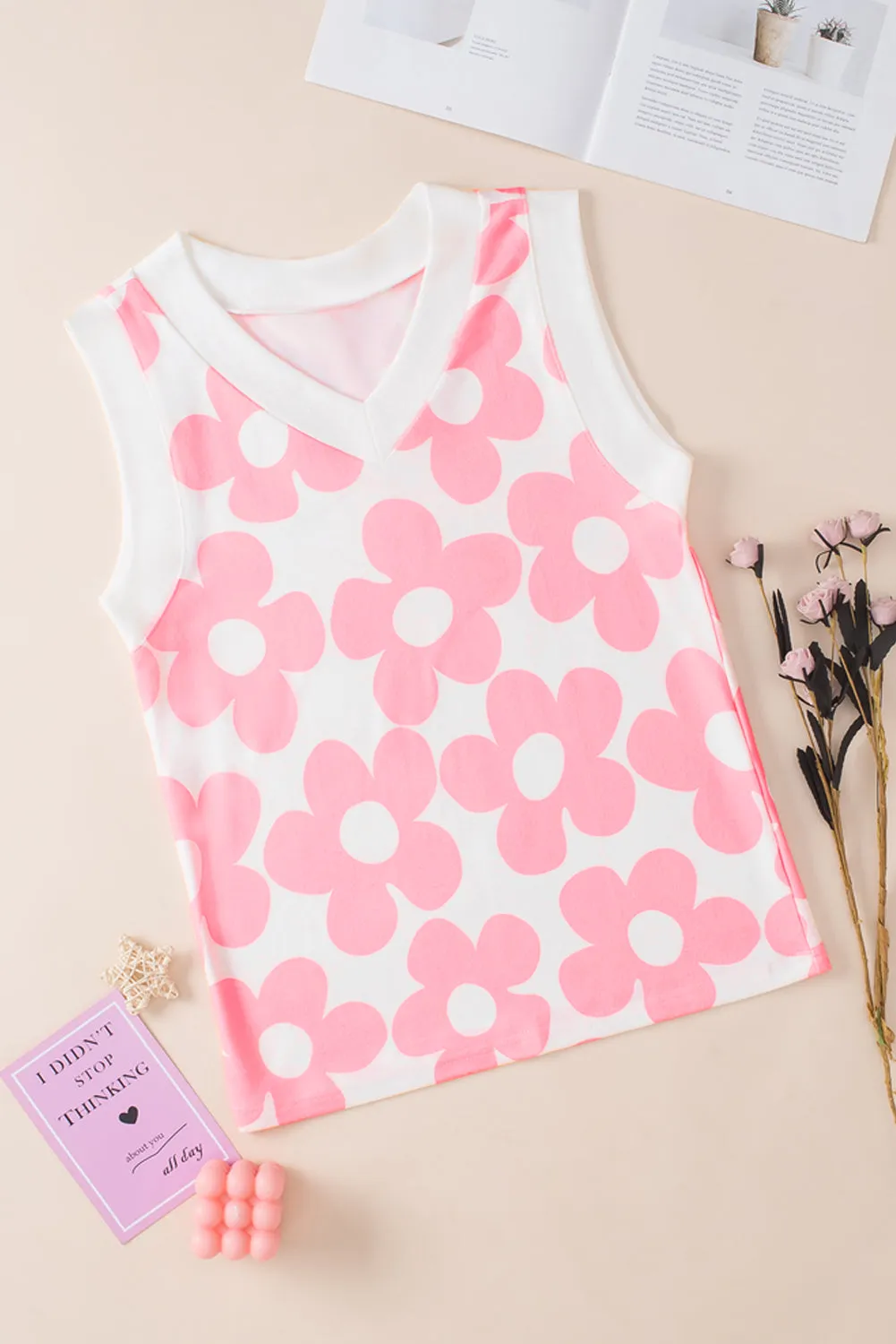 Cute Flower Knitted V Neck Tank Top