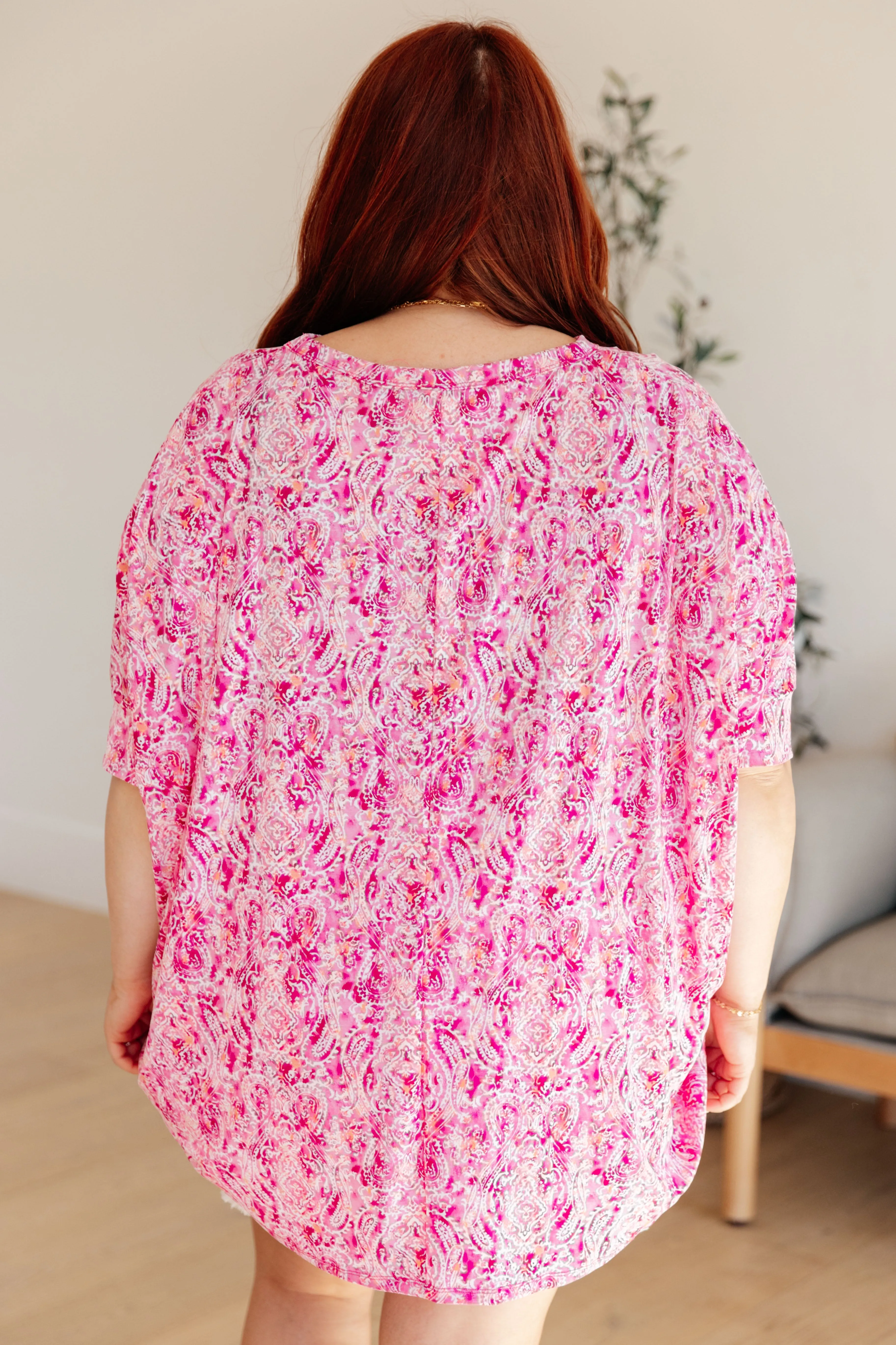 Dear Scarlett Essential Blouse in Fuchsia and White Paisley