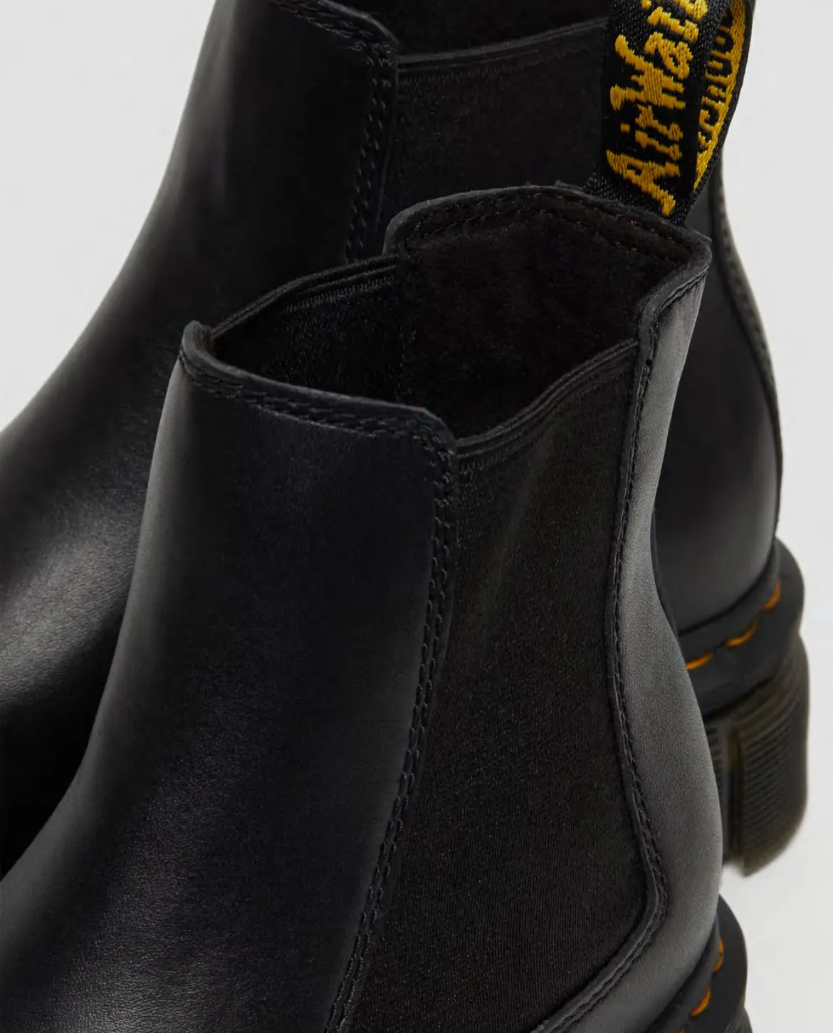 Dr.Martens Audrick Nappa Lux Plateau Chelsea Boots Black 27148001