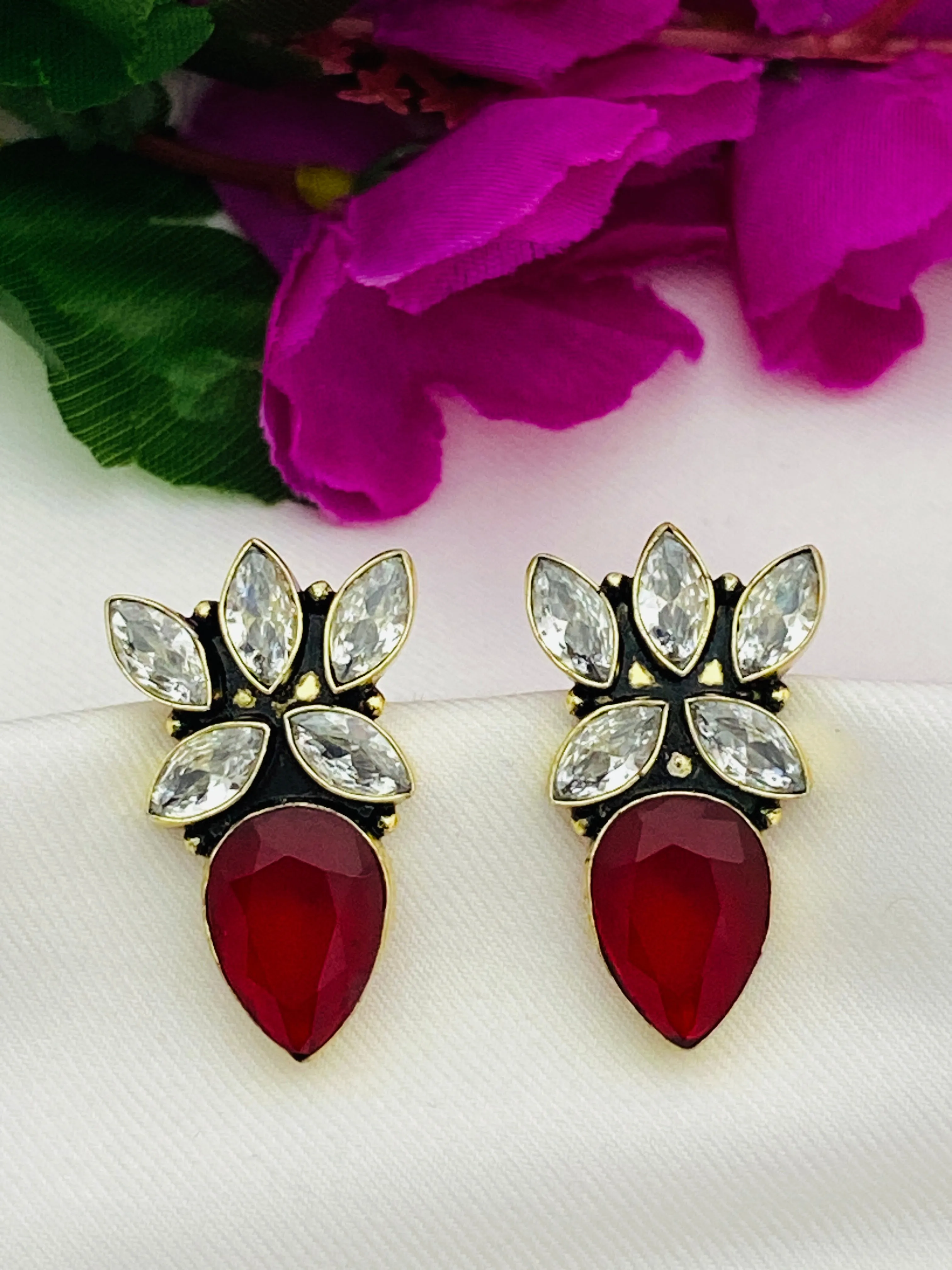 Fascinating Silver Stone Beaded Floral Designed Stylish Stud Earrings For Women