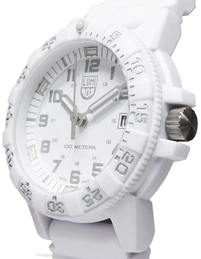 Luminox Midsize Leatherback Sea Turtle - White Out Case - Rubber Strap - 100m