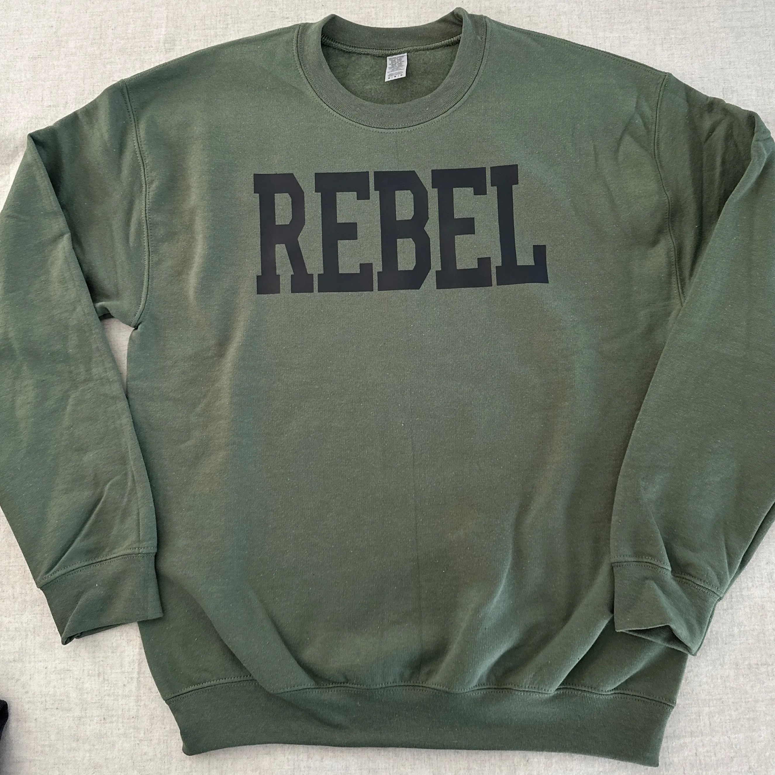 Rebel Pullover - Olive Green